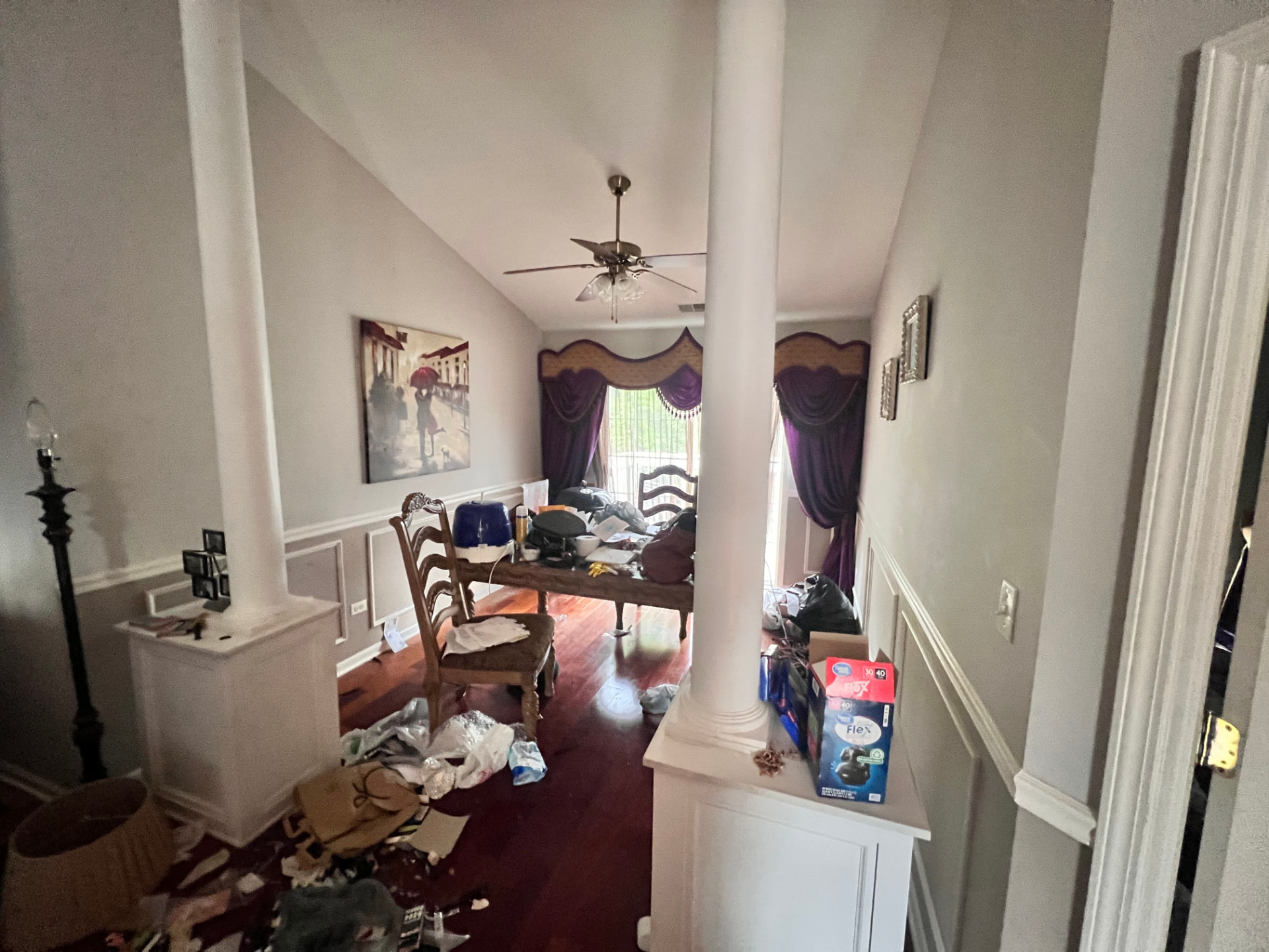 Rutland before photo: Dining room & columns