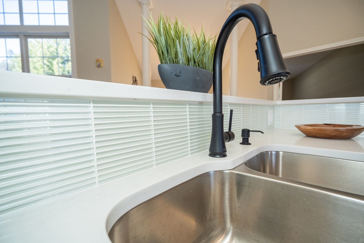 Rutland after photo: Sink & backsplash detail