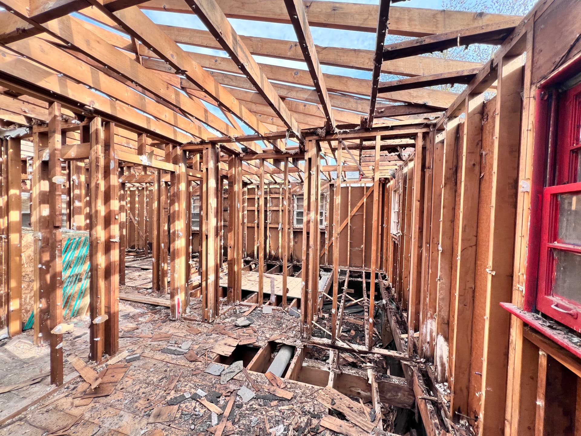 Winchester before photo: Framing & floor structure